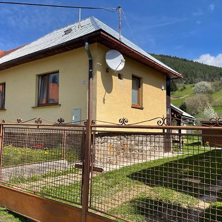 Chalupa U Tomasa Lúčky Exteriör bild